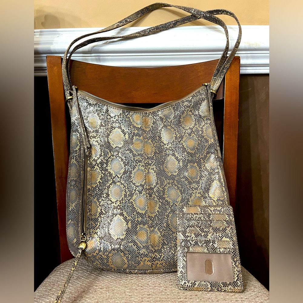 Like new Hobo Merrin convertible backpack plus euro slide.